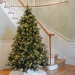 7.5 Ft. Carolina Pine Tree With Clear Lights -Christmas Trees Shop dnat20cap3 306 75 2 81479.1686079931