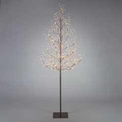 6' Pre-lit Medium Artificial Christmas Tree - Warm White LED Lights