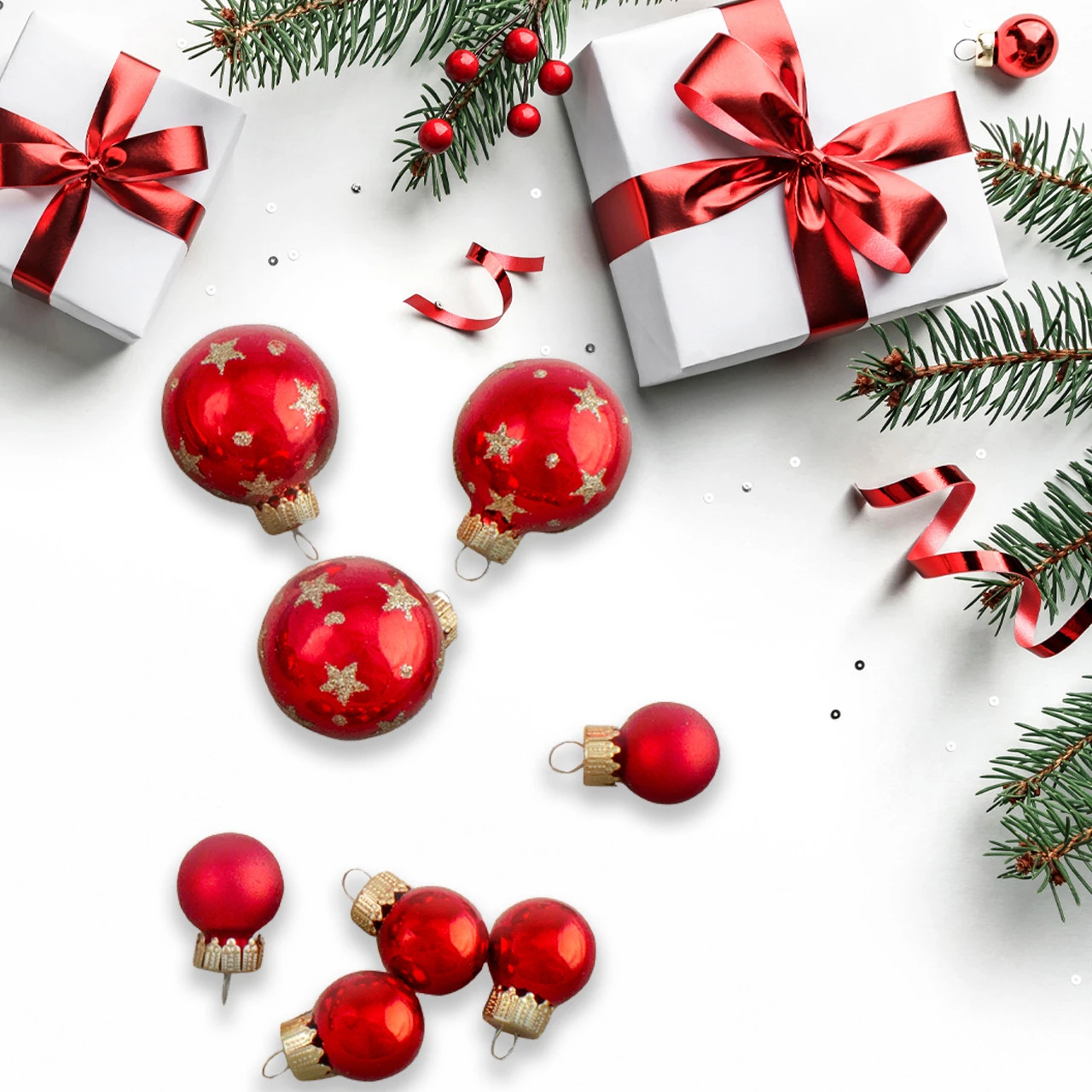 16-Piece Set Of Assorted Red Glass Christmas Ball Ornaments With Tree Topper 3 16-Piece Set Of Assorted Red Glass Christmas Ball Ornaments With Tree Topper - Image 3